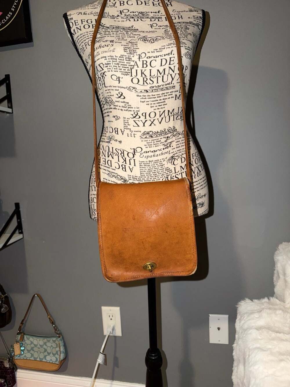 1990 Coach Vintage Tan Leather Foldover Crossbody Messenger Bag